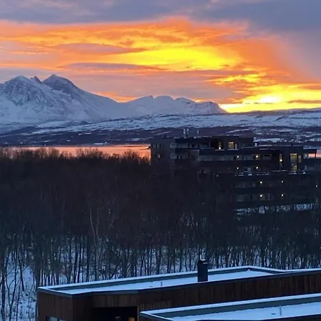 Large With Spectacular Views Lägenhet Tromsø