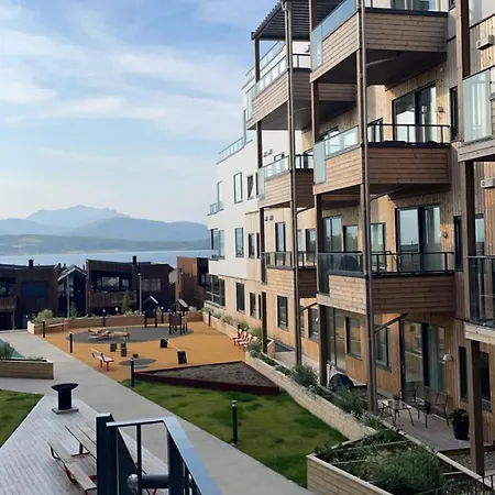 Large With Spectacular Views *